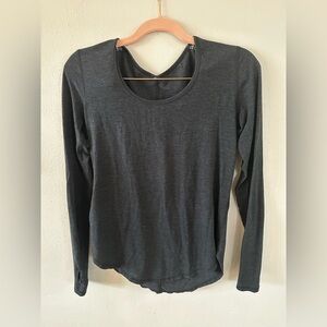 Lululemon Yogini 5‎ Year Long Sleeve Tee
Heathered Black pit to pit 16”